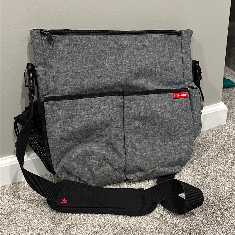 Skip Hop Gray Messenger Bag with Black Accents